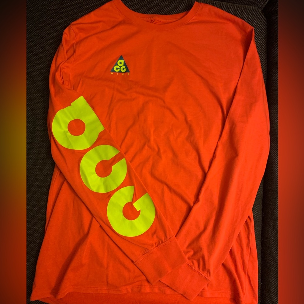 Nike ACG Habanero Red Long Sleeve T Shirt Size L AQ3953-634